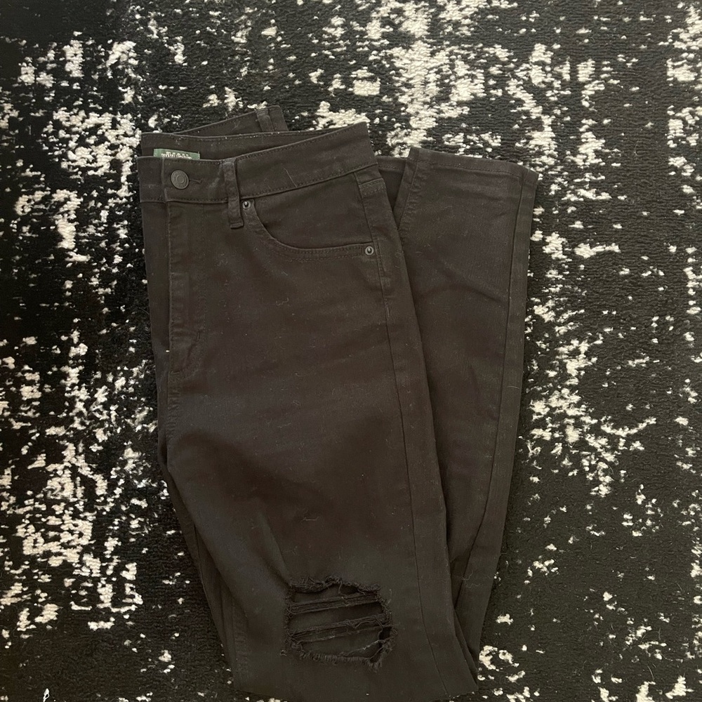 Wild Fable High Rise Distressed Jeans✨ - Picture 2 of 2